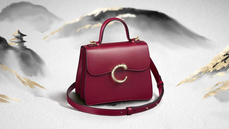 Panthère C de Cartier美洲豹迷你手提袋。 Panthère C de Cartier美洲豹迷你手提袋。