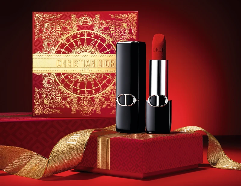 《迪奧藍星唇膏絲絨特霧 限量版》#999 3.5g, NT$1,600「DIOR線上旗艦店」獨賣 《迪奧藍星唇膏絲絨特霧 限量版》#999 3.5g, NT$1,600「DIOR線上旗艦店」獨賣