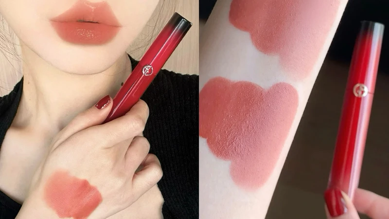 圖片來源: 小紅書 | 奢華絲絨訂製唇萃 25周年限定版 #214優雅紅棕|定價1,600元 圖片來源: 小紅書 | 奢華絲絨訂製唇萃 25周年限定版 #214優雅紅棕|定價1,600元