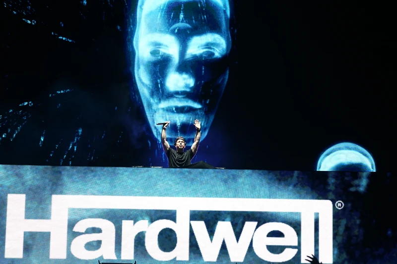 相隔8年再度來台,Hardwell在Ultra Taiwan帶來很多新歌要帶給台灣粉絲,包括最新派對金曲〈No Sleep〉。(圖/Blowin_ in the Wind大風吹提供) 相隔8年再度來台,Hardwell在Ultra Taiwan帶來很多新歌要帶給台灣粉絲,包括最新派對金曲〈No Sleep〉。(圖/Blowin_ in the Wind大風吹提供)