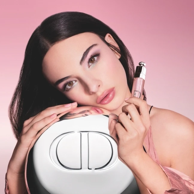 迪奧2025春妝限量版形象廣告。