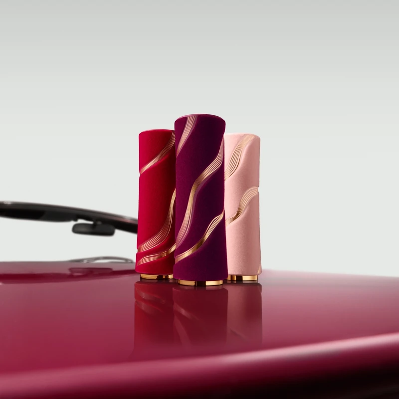 蘭蔻絕對完美唇膏絲絨霧感2025情人節限定版(共3色),NT1,480 蘭蔻絕對完美唇膏絲絨霧感2025情人節限定版(共3色),NT1,480