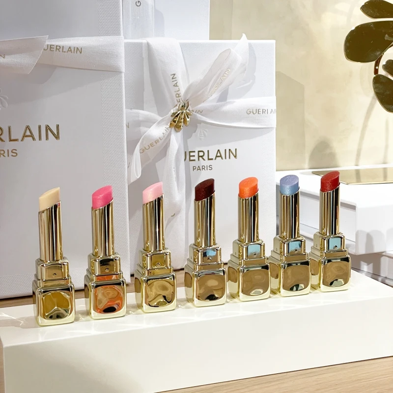 嬌蘭KISSKISS法式之吻波光蜜糖護唇膏(共6色)，NT1,450