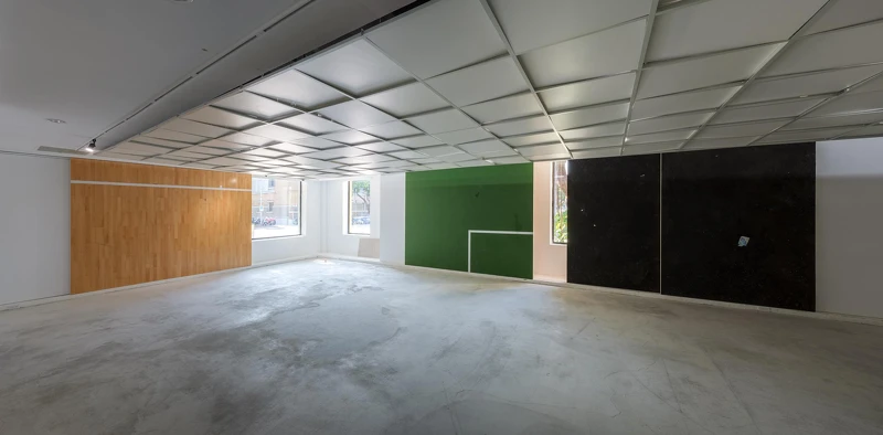 何彥諺《席地而坐》 何彥諺《席地而坐》