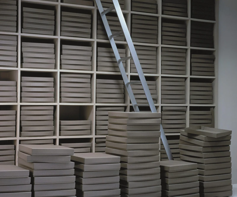 托瑪斯.德曼,《檔案》,1995,C-Print/水晶裱,183.5 × 233 公分。圖像由藝術家與北美館提供。© Thomas Demand, VG Bild-Kunst, Bonn. 托瑪斯.德曼,《檔案》,1995,C-Print/水晶裱,183.5 × 233 公分。圖像由藝術家與北美館提供。© Thomas Demand, VG Bild-Kunst, Bonn.