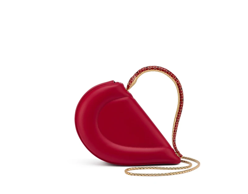 BVLGARI Serpenti Cuore 1968 皇家紅寶石色小牛皮提包,價格店洽。 BVLGARI Serpenti Cuore 1968 皇家紅寶石色小牛皮提包,價格店洽。