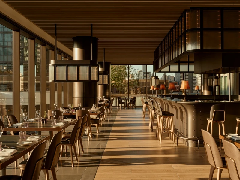 有180度開闊窗景是餐廳一大賣點。 有180度開闊窗景是餐廳一大賣點。