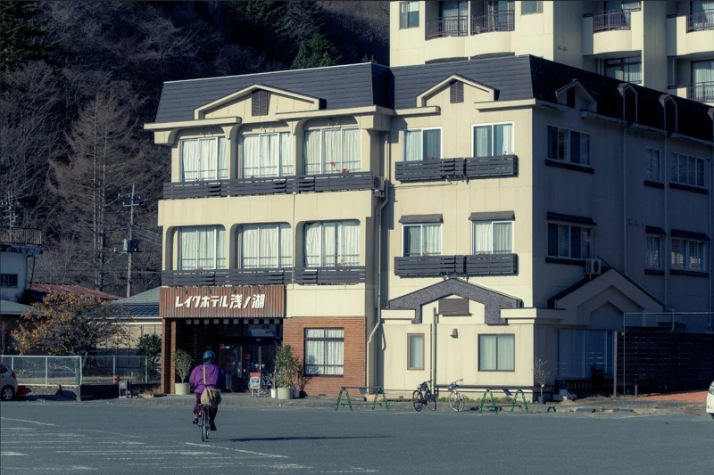 劇中的飯店場景。