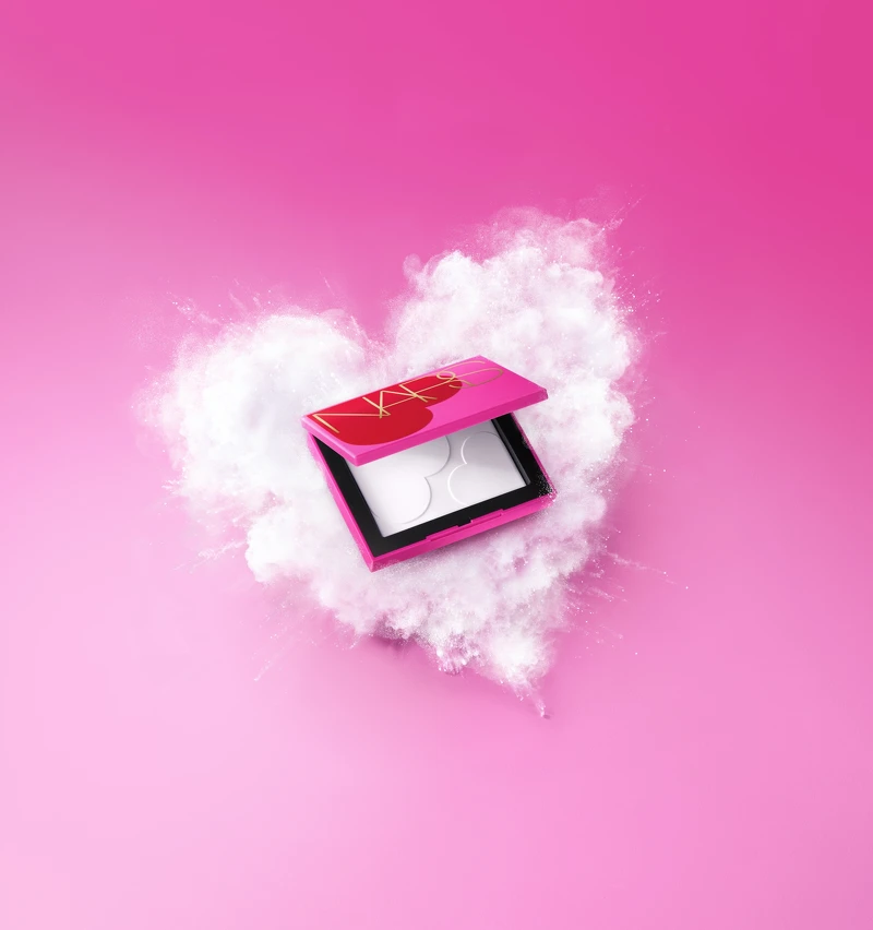 NARS裸光蜜粉餅傾心愛慕限量版10g,NT1,600 NARS裸光蜜粉餅傾心愛慕限量版10g,NT1,600