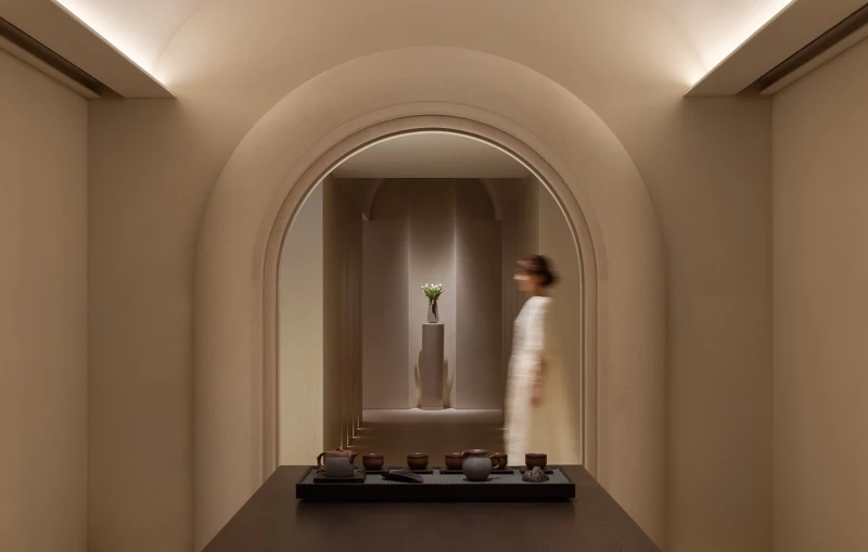 嘉佩樂水療及健身中心不僅是一處安靜的避世之地，更致力於實現身心靈的深層放鬆。