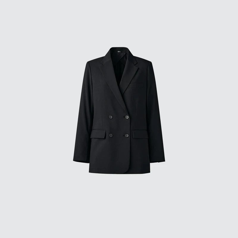 Miracle Air 西裝外套,NT$2490。