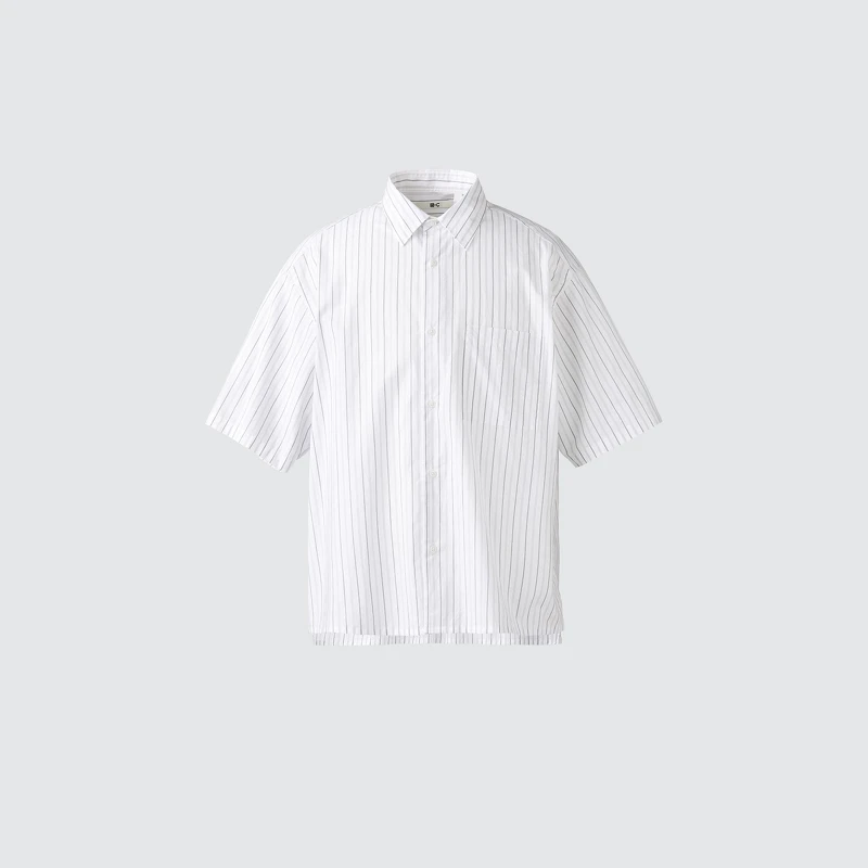 府綢寬版襯衫,NT$990。