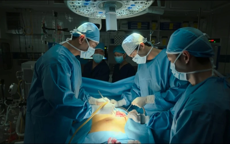 《外傷重症中心》朱智勛 秋英宇 Photo/ Netflix 《外傷重症中心》朱智勛 秋英宇 Photo/ Netflix