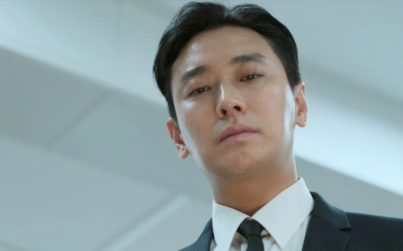 《外傷重症中心》白江赫自責 Photo/ Netflix 《外傷重症中心》白江赫自責 Photo/ Netflix