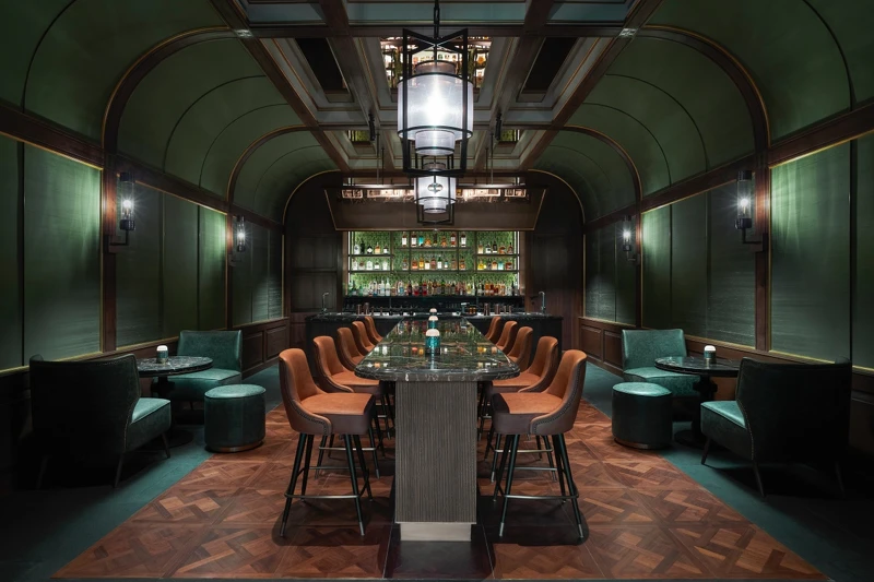 夜間才營業的「Bar Jade」。 夜間才營業的「Bar Jade」。