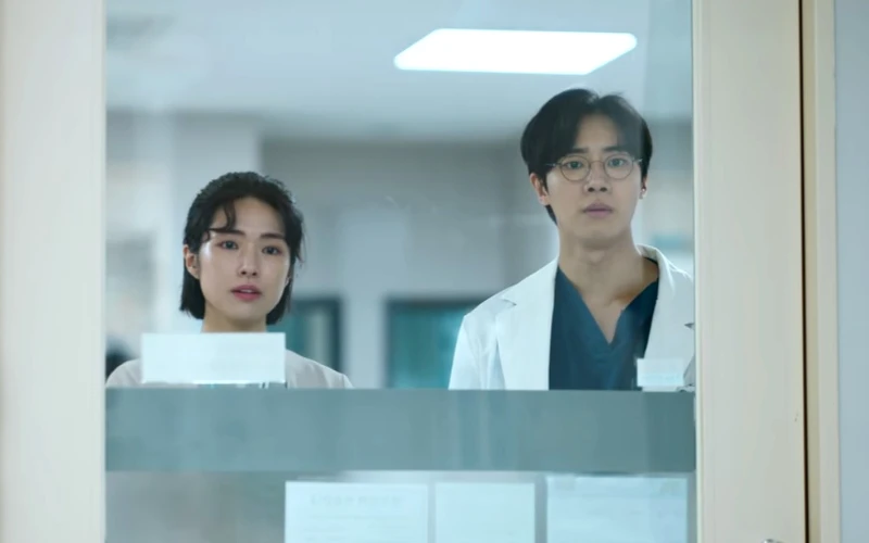 《外傷重症中心》夏英 秋英宇 Photo/ Netflix 《外傷重症中心》夏英 秋英宇 Photo/ Netflix