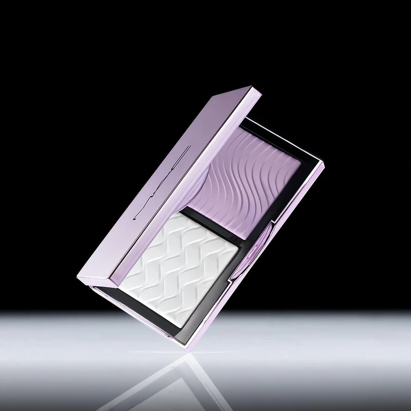 M.A.C口袋雙色濾鏡蜜粉餅2*3.5g,NT1,620 M.A.C口袋雙色濾鏡蜜粉餅2*3.5g,NT1,620