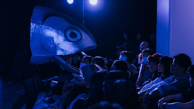 2025TIFA 無獨有偶工作室劇團《甜眼淚》劇照(國家兩廳院提供/攝影朱特) 2025TIFA 無獨有偶工作室劇團《甜眼淚》劇照(國家兩廳院提供/攝影朱特)