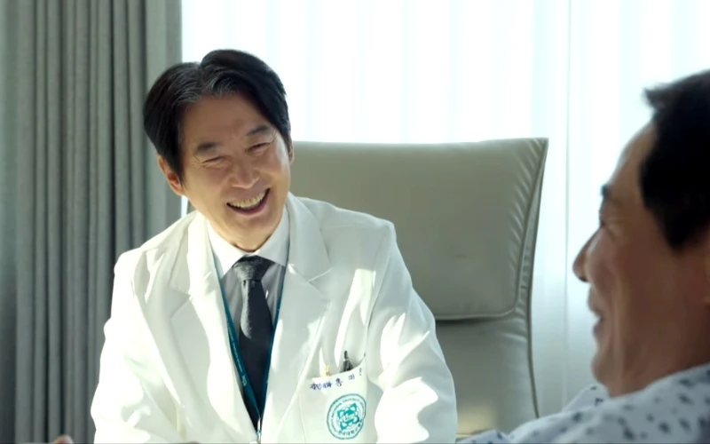 《外傷重症中心》金元海 飾演 洪室長 Photo/ Netflix 《外傷重症中心》金元海 飾演 洪室長 Photo/ Netflix