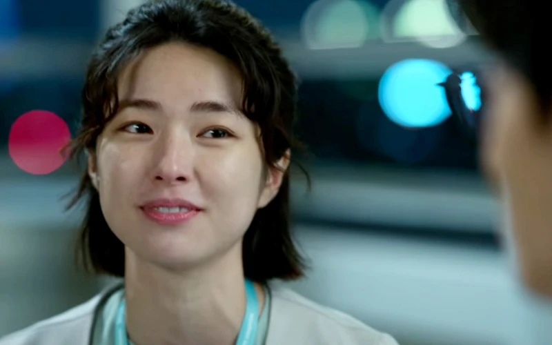 《外傷重症中心》夏英(賀營) Photo/ Netflix 《外傷重症中心》夏英(賀營) Photo/ Netflix