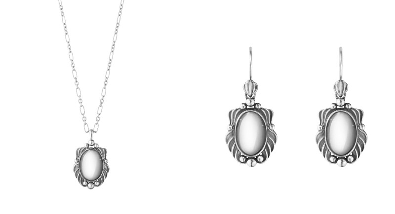 HERITAGE系列亞洲限定2025年度白色月光石純銀項鍊,建議售價NT$10,900、HERITAGE系列亞洲限定2025年度白色月光石純銀耳環,建議售價NT$10,900。 HERITAGE系列亞洲限定2025年度白色月光石純銀項鍊,建議售價NT$10,900、HERITAGE系列亞洲限定2025年度白色月光石純銀耳環,建議售價NT$10,900。