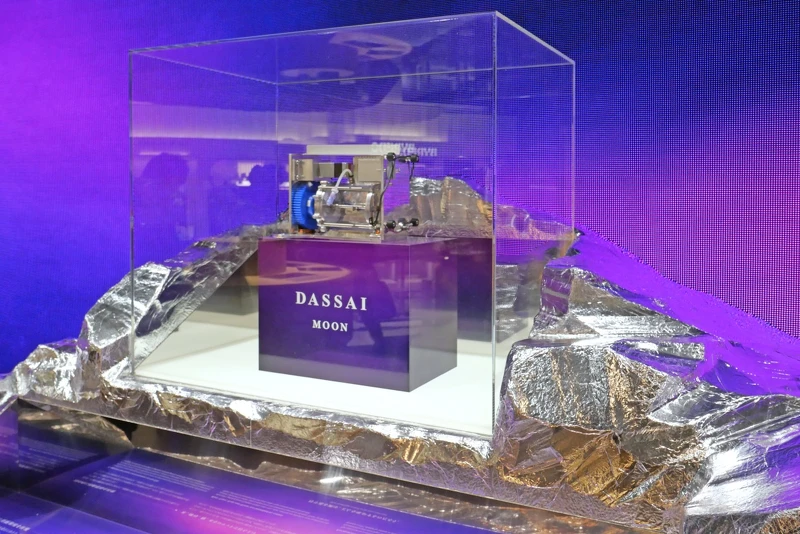 現場展示即將出發到太空的「釀造裝置」。