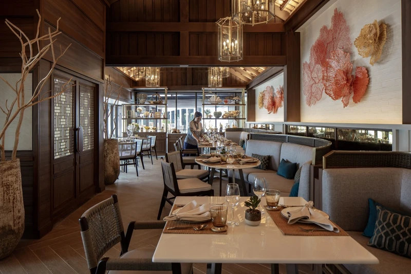 飯店附設酒吧成為取景地。 飯店附設酒吧成為取景地。