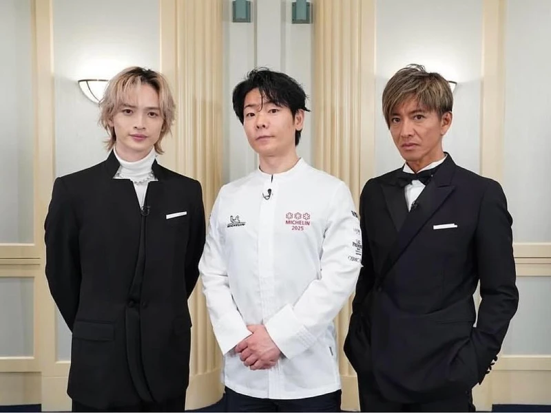 主廚與劇中主要演員木村拓哉、玉森裕太合照。 主廚與劇中主要演員木村拓哉、玉森裕太合照。