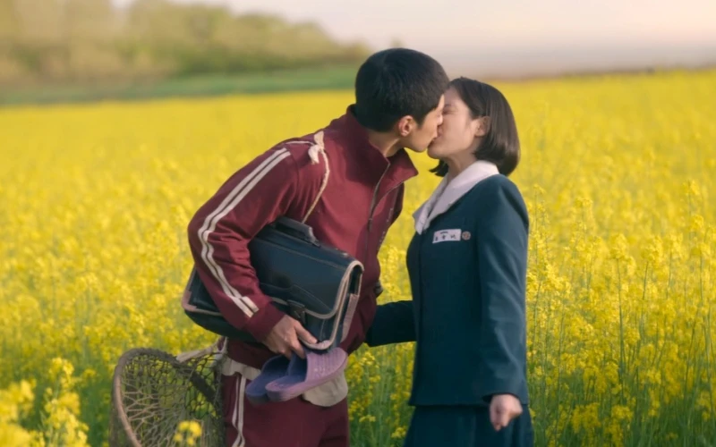 《苦盡柑來遇見你》突然來的吻戲很爆笑 ©Netflix 《苦盡柑來遇見你》突然來的吻戲很爆笑 ©Netflix