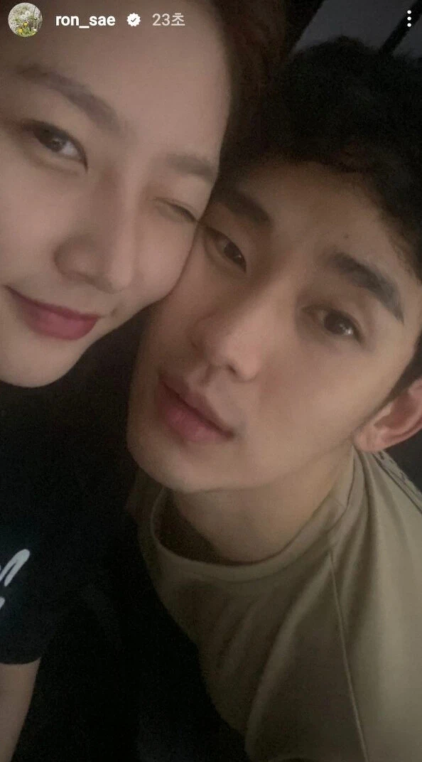 Photo / Instagram@ron_sae Photo / Instagram@ron_sae