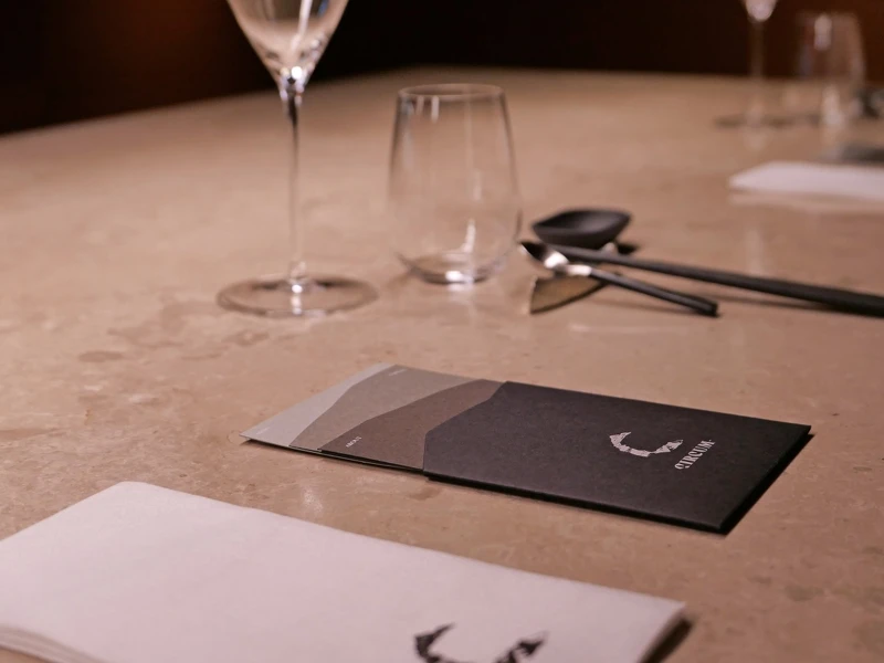 此次推出午間菜單。 此次推出午間菜單。