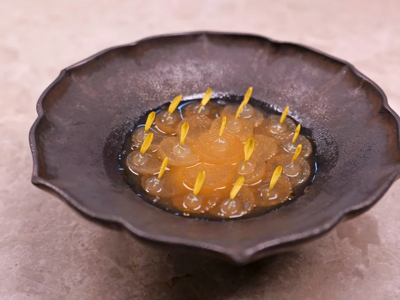 安插在中段的「梨花落雪」有轉換味蕾的作用。 安插在中段的「梨花落雪」有轉換味蕾的作用。