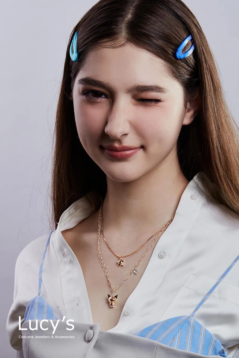 Lucy's X Kuromi 限量聯名 Crystal Stars 雙層項鍊 (玫金) 。 Lucy's X Kuromi 限量聯名 Crystal Stars 雙層項鍊 (玫金) 。