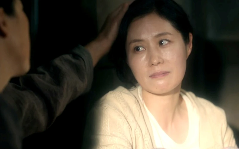 《苦盡柑來遇見你》愛純夢見母親 ©Netflix 《苦盡柑來遇見你》愛純夢見母親 ©Netflix