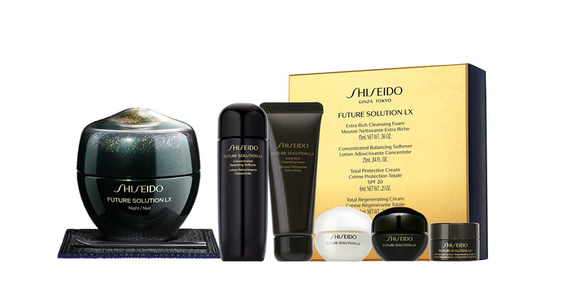 遠百板橋中山資生堂國際櫃極上御藏晚霜組,獨家價11,500元。 遠百板橋中山資生堂國際櫃極上御藏晚霜組,獨家價11,500元。