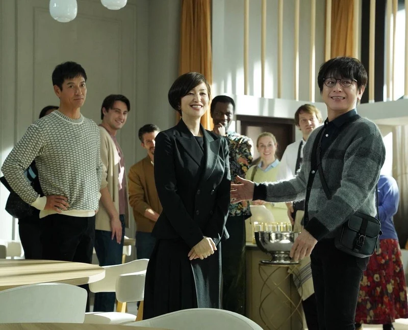 電影中法語台詞量與日語幾乎相當,讓木村拓哉、及川光博、澤村一樹等主演群壓力倍增。 電影中法語台詞量與日語幾乎相當,讓木村拓哉、及川光博、澤村一樹等主演群壓力倍增。