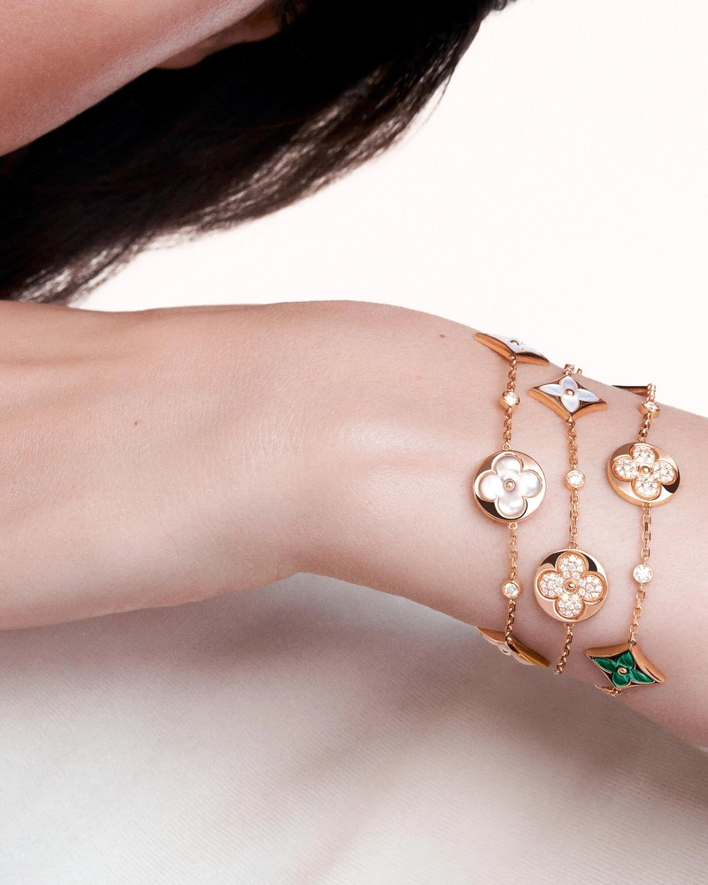 LV路易威登 Color Blossom系列珠寶新品穿戴示範