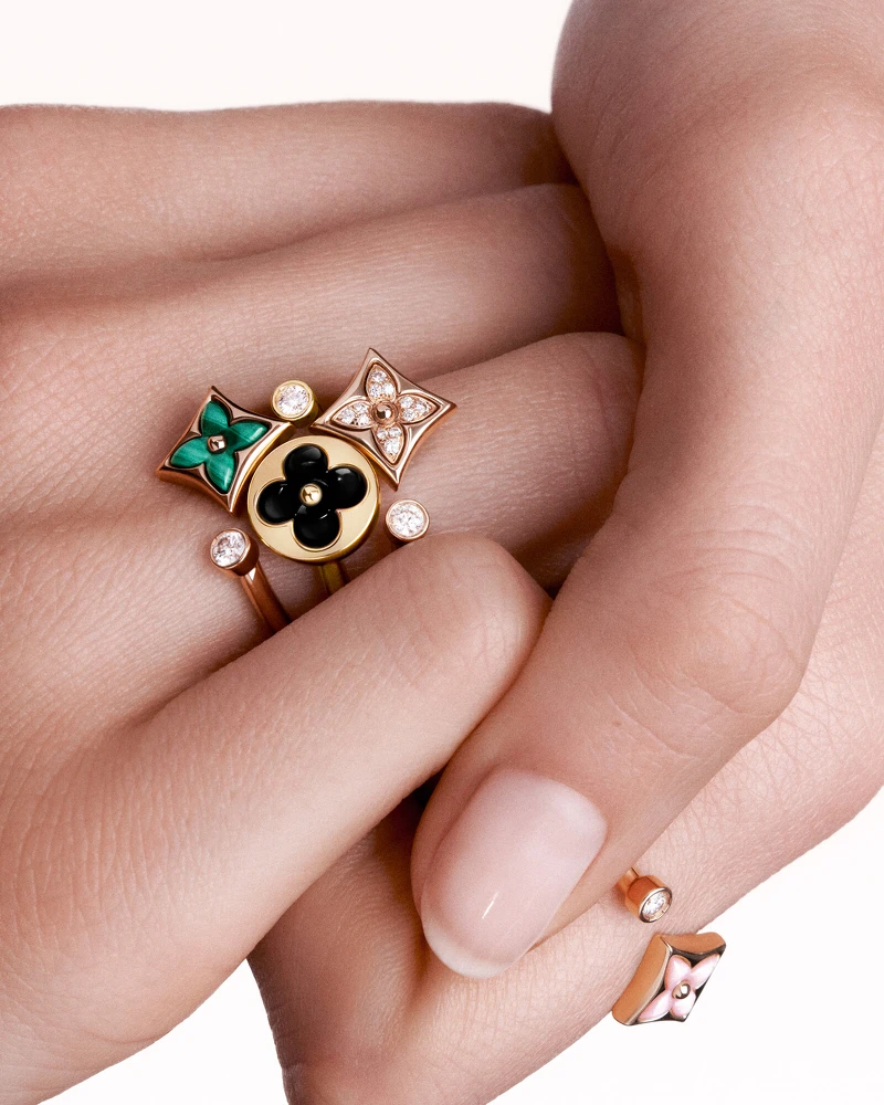 LV路易威登 Color Blossom系列珠寶新品穿戴示範