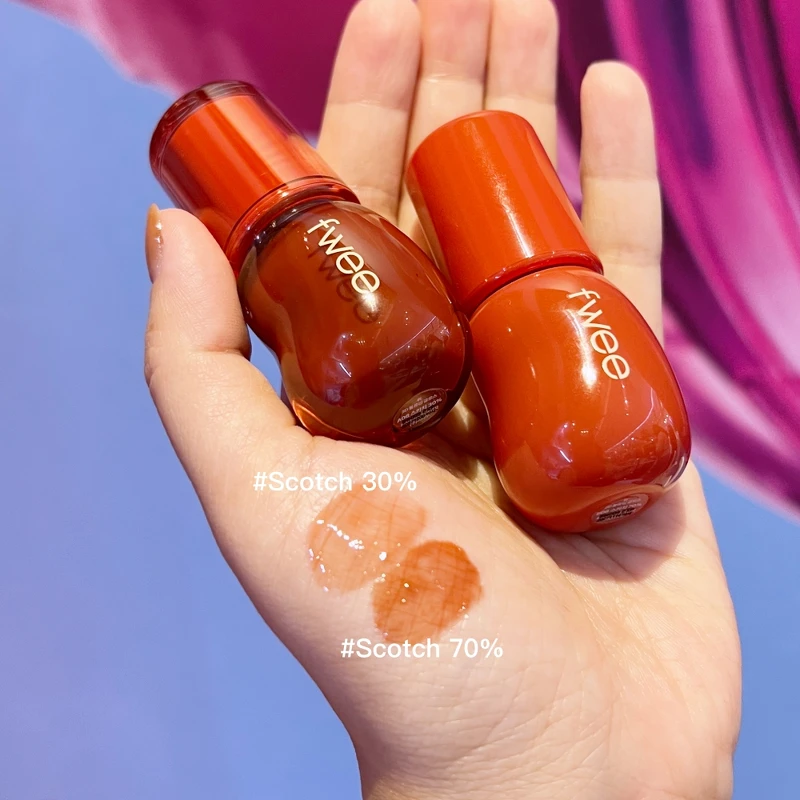 fwee 3D透明水晶唇彩#Scotch手部試色。NT540 fwee 3D透明水晶唇彩#Scotch手部試色。NT540