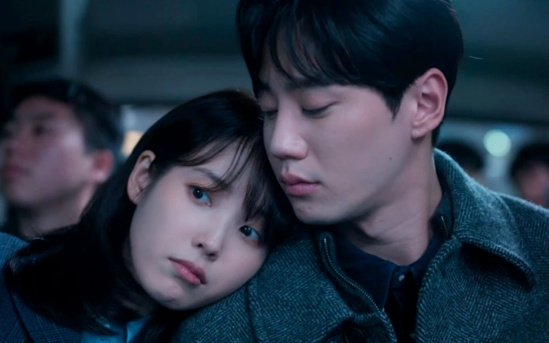 《苦盡柑來遇見你》IU 李濬榮 ©Netflix