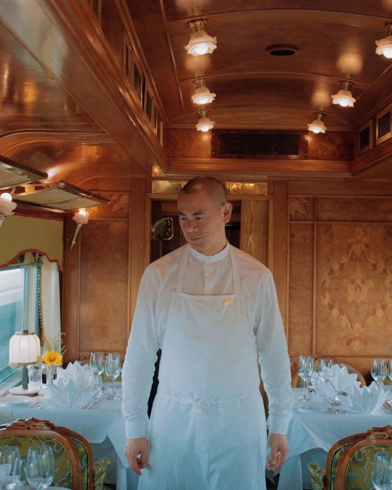 「明日之味:細嘗名廚江振誠呈獻的佳餚饗宴」餐會由主廚親自邀請三位亞洲名廚參與。 「明日之味:細嘗名廚江振誠呈獻的佳餚饗宴」餐會由主廚親自邀請三位亞洲名廚參與。