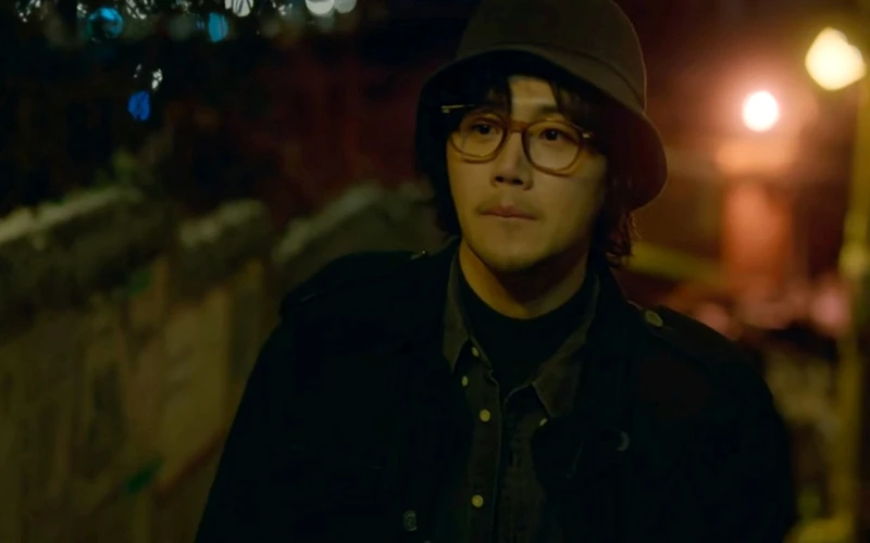 《苦盡柑來遇見你》金宣虎飾演落魄畫家朴忠燮 ©Netflix 《苦盡柑來遇見你》金宣虎飾演落魄畫家朴忠燮 ©Netflix