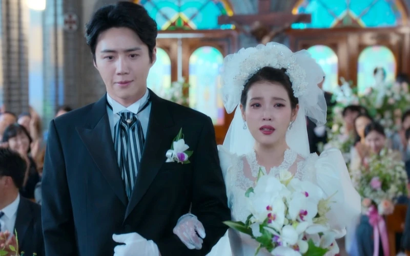 《苦盡柑來遇見你》金宣虎 IU ©Netflix