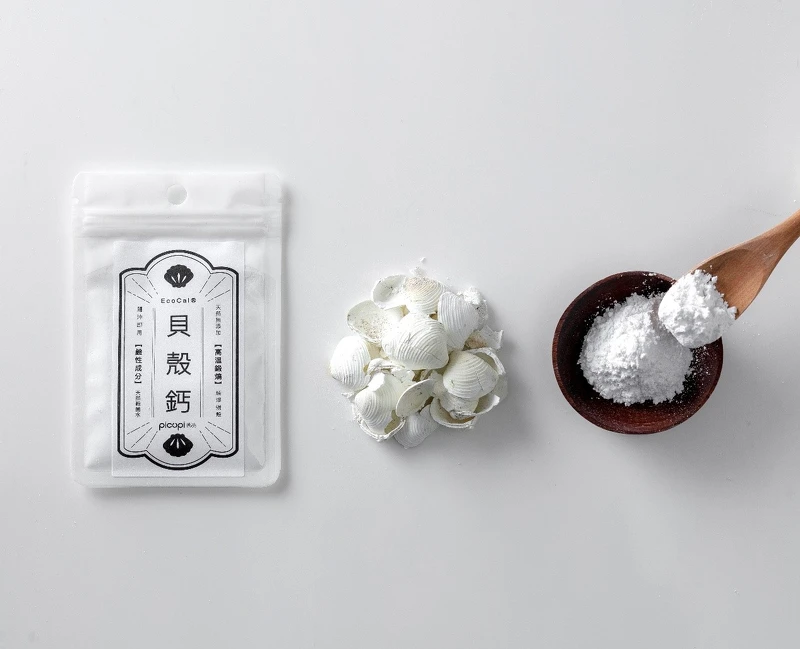 picupi挑品獨家專利「貝殼鈣循環清潔劑系列」,每年可回收3000公噸黃金蜆殼,協助減少碳排768公噸二氧化碳當量。 picupi挑品獨家專利「貝殼鈣循環清潔劑系列」,每年可回收3000公噸黃金蜆殼,協助減少碳排768公噸二氧化碳當量。