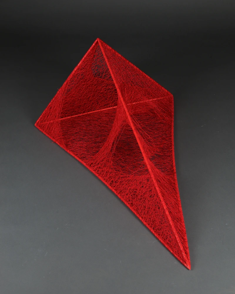 NF/NIEVES FERN&Aacute;NDEZ Chiharu Shiota, &ldquo;State of Being&rdquo; [CS/S190103], 2019, Thread and metal 35 x 62 x 134 cm. Image courtesy of NF/NIEVES FERN&Aacute;NDEZ.