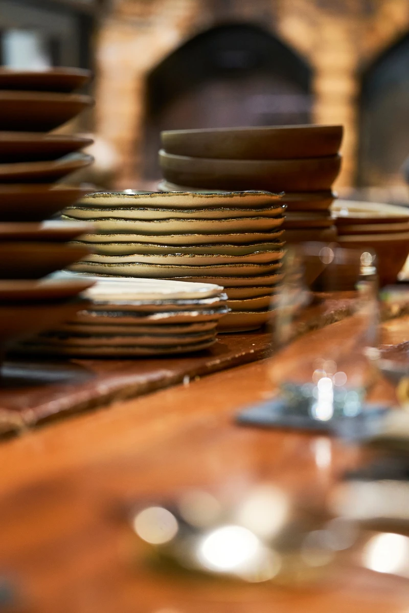 在 Akame 是「先有器皿,才有菜色」。 在 Akame 是「先有器皿,才有菜色」。