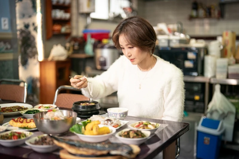 《苦盡柑來遇見你》金成鈴飾演鄭美仁 ©Netflix 《苦盡柑來遇見你》金成鈴飾演鄭美仁 ©Netflix