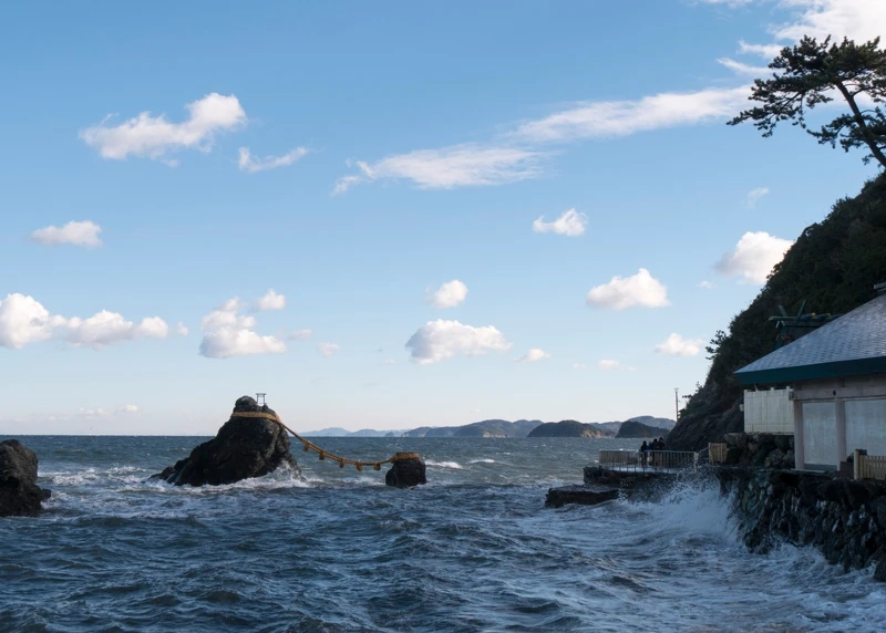 三重縣伊勢志摩的海蘊育了豐富鮮美的海產。 三重縣伊勢志摩的海蘊育了豐富鮮美的海產。