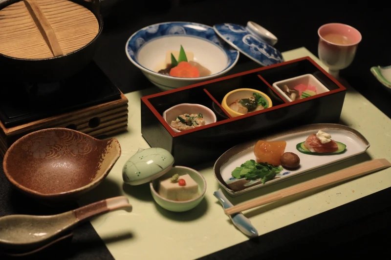 餐點以在地食材製作,選用清流山上川的河魚、春天有山野菜、秋天有蘑菇等時令食材,是在這裡才能吃得到的在地美味。 餐點以在地食材製作,選用清流山上川的河魚、春天有山野菜、秋天有蘑菇等時令食材,是在這裡才能吃得到的在地美味。