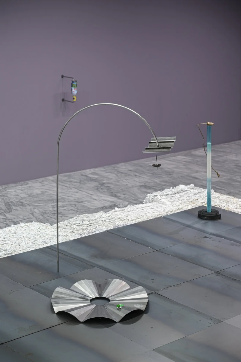 「 Lili Deli 麗麗食品」展場一景。圖像由藝術家與北美館提供。攝影：朱淇宏